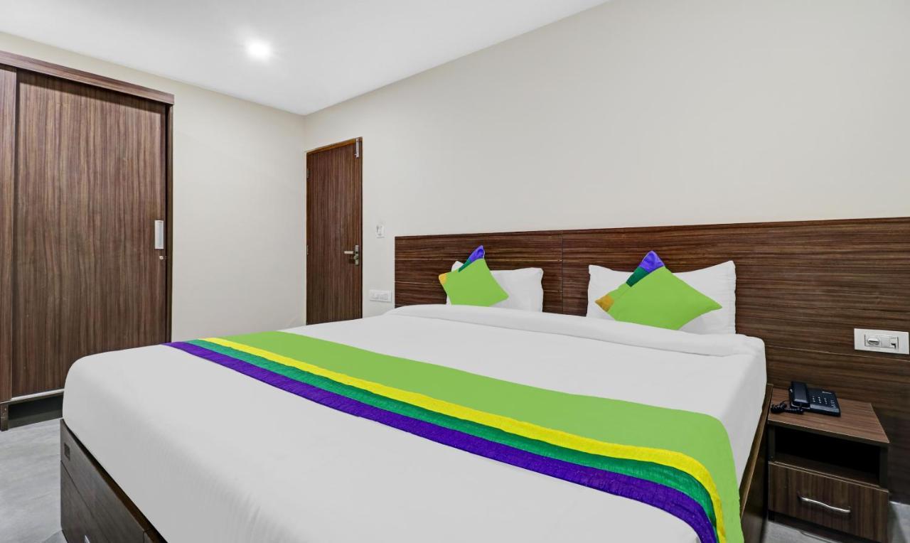 Treebo Purple Orchid Boutique Hotel Bangalore Bagian luar foto
